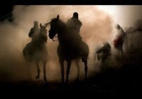 На что нацелена конница и пехота Иблиса?