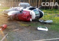 В Екатеринбурге при взлете рухнул медицинский вертолет