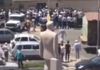 Возле здания ДУМ Дагестана арестованы митингующие мусульмане (Видео)