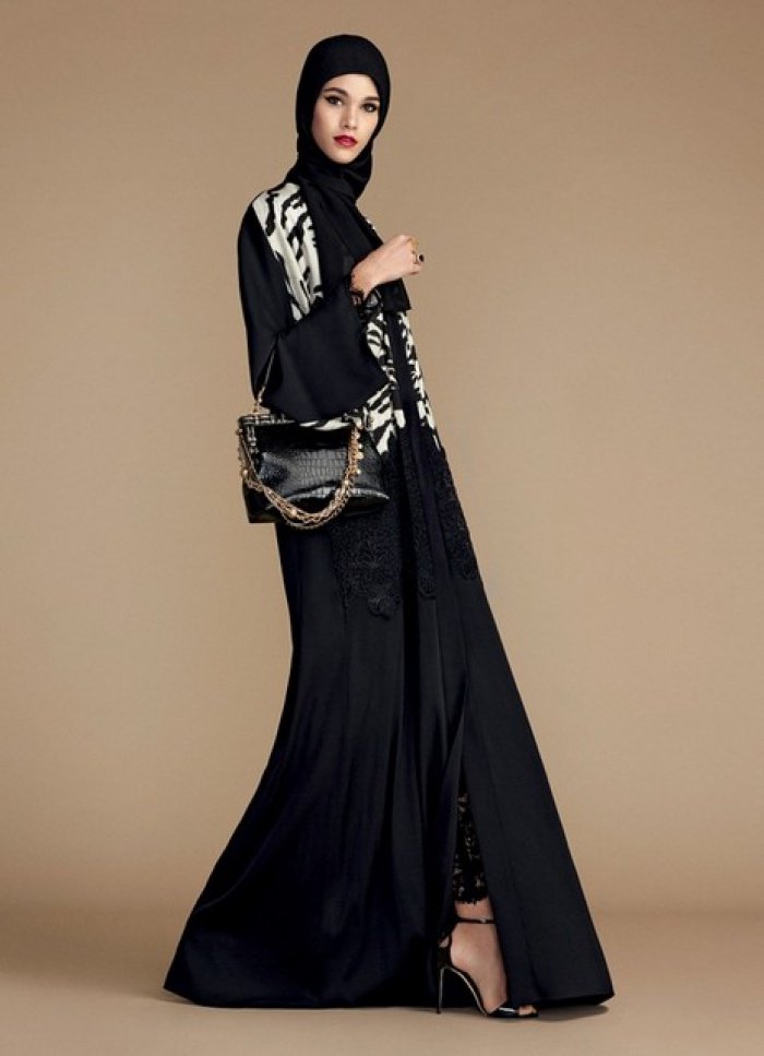 Dolce & Gabbana выпустили коллекцию мусульманских платьев специально к 'Ид аль-Фитр