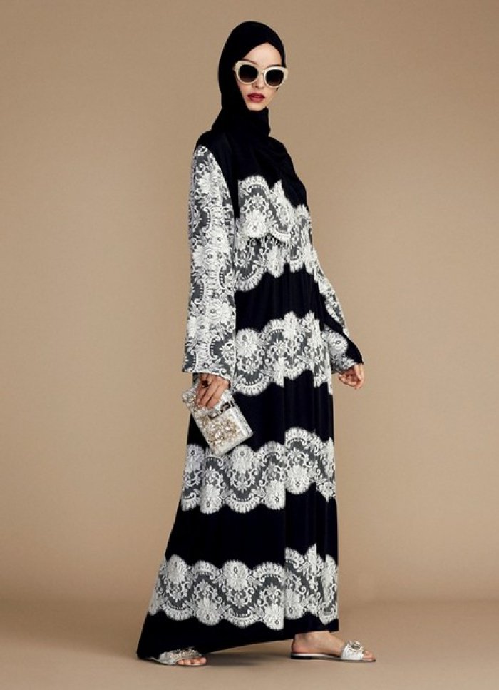 Dolce & Gabbana выпустили коллекцию мусульманских платьев специально к 'Ид аль-Фитр