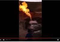 Жуткое видео: в Мекке появился источник, из которого бежит вода и исходит огонь