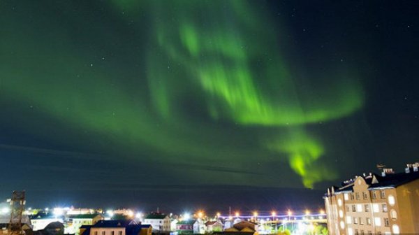 Мощная вспышка северного сияния озарила Ямал (ФОТО)