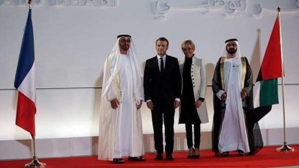 Главы Франции и ОАЭ на открытии Лувра в Абу-Даби. 