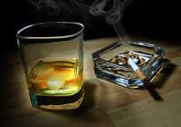 Россияне стали меньше пить и курить