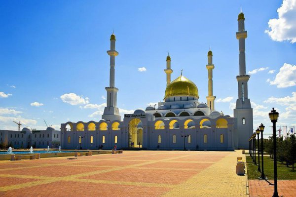Из 3601 мечети в Казахстане 84 пустуют