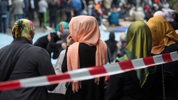 Жители Австрии поддержали меры правительства против мечетей. 