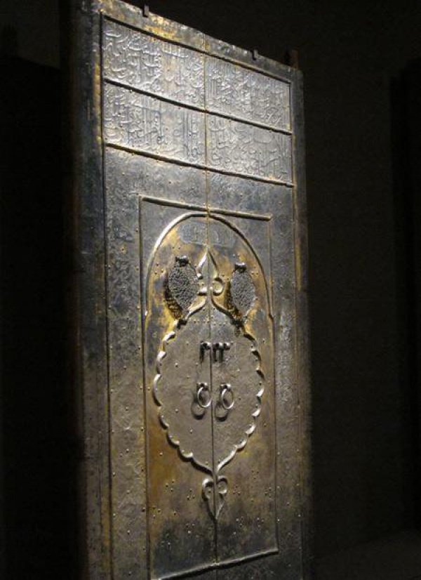 Удивительная история старейшей сохранившейся двери Священной Каабы (ФОТО)