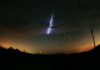 Метеорит пролетел над Сургутом (ВИДЕО)