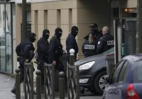 В штаб-квартире мусульманской организации во Франции идут обыски